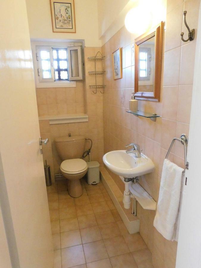 Sea View Apartment, Close To Amenities * Paphos