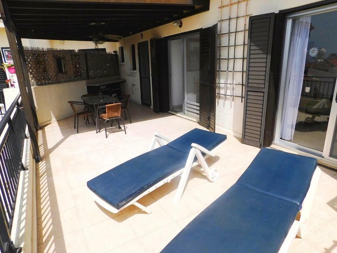 Sea View Apartment, Close To Amenities